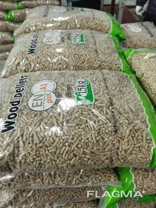 ENplus pine wood pellets
